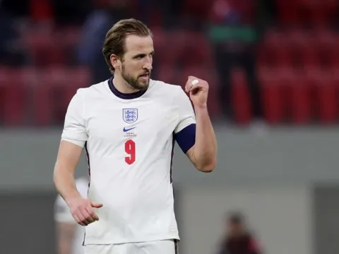 Kane gây choáng khi xây nhà như cung điện