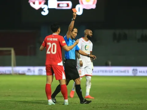 Tiến Linh tịt ngòi, CLB CA TP.HCM 'phơi áo' trước Hải Phòng