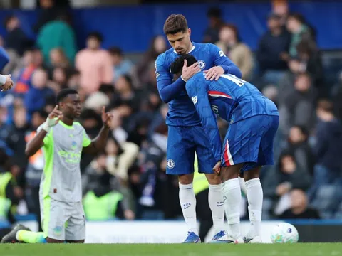 Lý do Chelsea sụp đổ