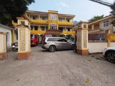 Khởi tố người đàn ông đỗ xe chắn ngang cổng trạm CSGT