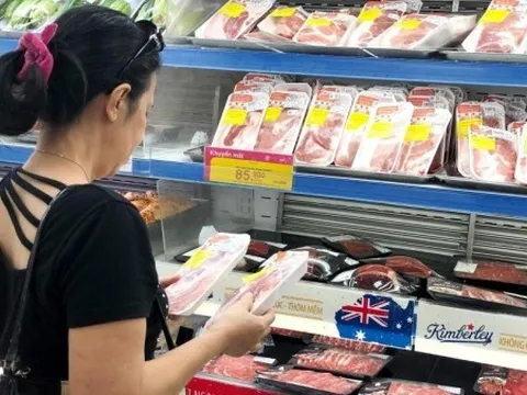 Giá heo hơi hôm nay 12/4: Miền Bắc và miền Trung - Tây Nguyên bắt đầu giảm, miền Nam tăng cục bộ