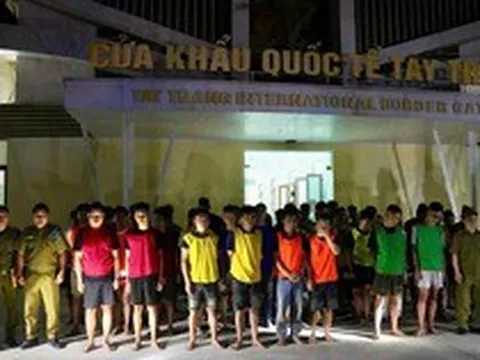 Nhóm lừa đảo chiếm đoạt 15 tỉ đồng của 5.000 người