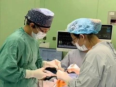 Khối u lớn như ‘trái bưởi’ gây biến dạng cơ thể