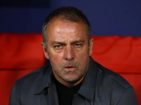 Flick cay đắng nhìn Barca dừng bước