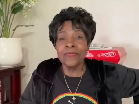 Ngôi sao phim sitcom đình đám thập niên 90 tiết lộ gặp sự cố sức khỏe