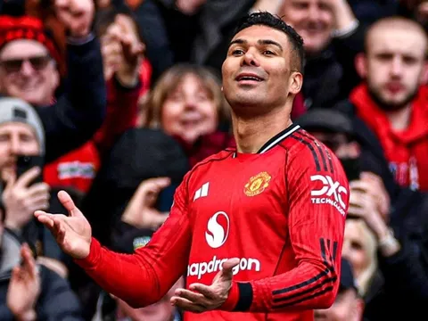 Casemiro tăng gấp đôi lương khi gia nhập đội của Messi