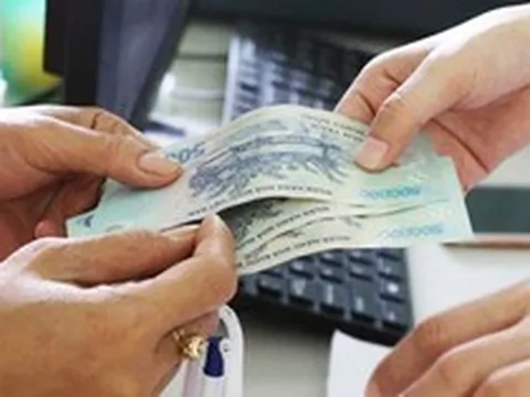 Chuyên gia Thuế có khuyến cáo đến hộ kinh doanh nhận tiền mặt từ khách hàng