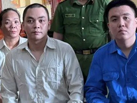 Mẹ con cùng vào tù vì làm điều phi pháp