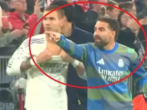 Cầu thủ Real chửi trọng tài