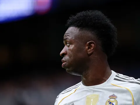 Tới lúc Real bán Vinicius?