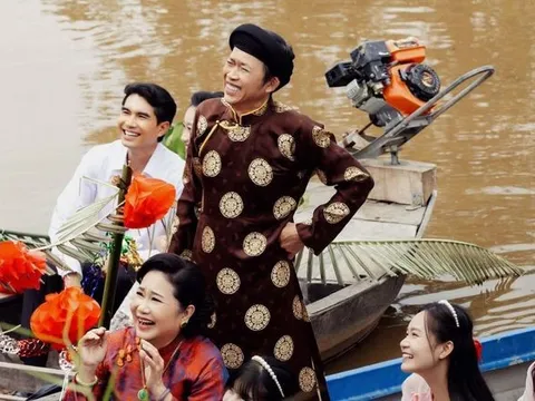 Hoài Linh 'rước dâu' miền Tây cùng Thúy Diễm