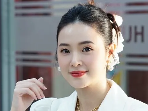 Sao Việt: Diễn viên Midu khoe nhan sắc trong veo