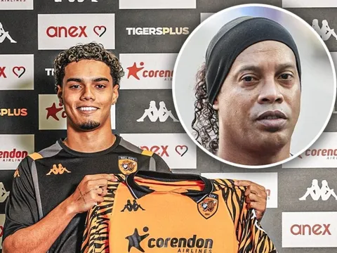 Con trai Ronaldinho: 'Tôi không muốn giống bố'