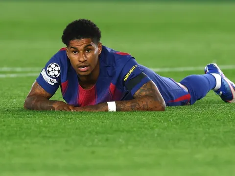 Carrick mở cửa cho Rashford trở lại MU