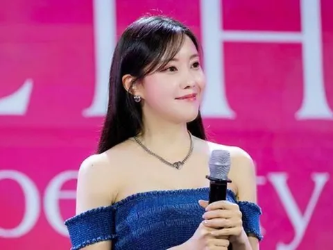 Hành động của Hyomin (T-ara) dành cho fan nhí khiến nhiều người xúc động