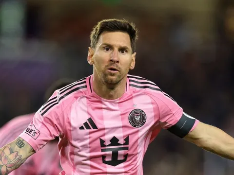 Toan tính của Messi khi mua CLB Cornella