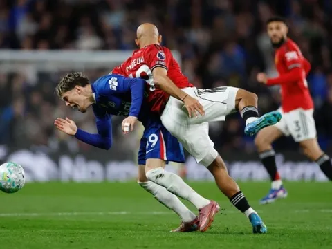 Garnacho trở thành trò cười