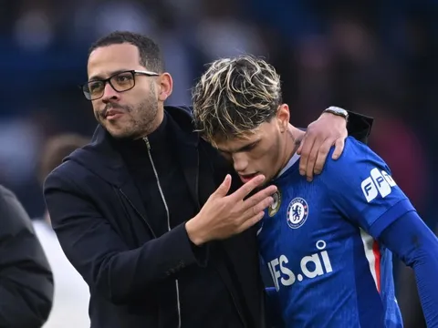 Garnacho thất thần