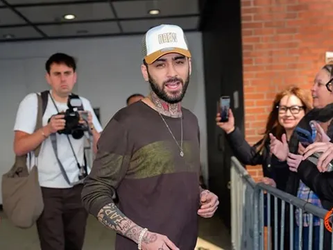 Zayn Malik bị tố mâu thuẫn với Louis Tomlinson