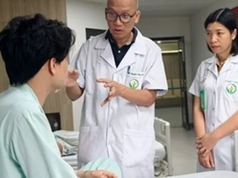 Nam thanh niên đến viện với dị vật cắm sâu vào hốc mắt