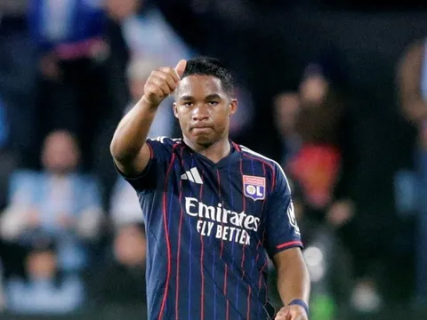 Endrick thách thức PSG