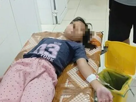 Hàng chục người ở Nghệ An nghi ngộ độc sau khi ăn bánh mì