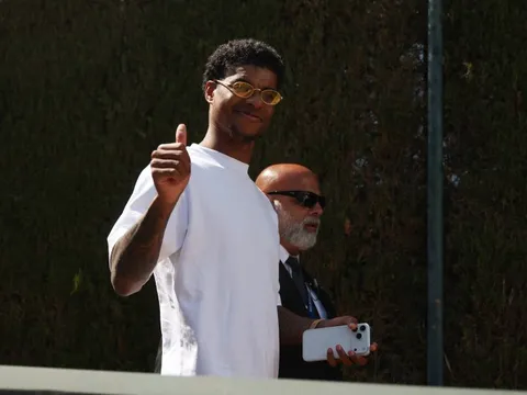 Rashford hứng đòn chỉ trích khi chơi cho Barca