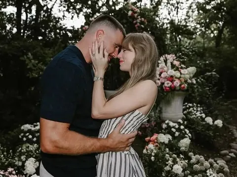 Bên trong buổi tối thân mật của Taylor Swift và Travis Kelce