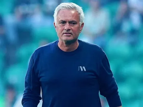 Vinicius phản đối Mourinho trở lại Real Madrid