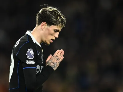 MU khiến kẻ chê mình phải nhìn lại