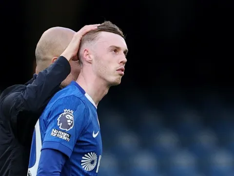 Palmer bị gạch tên, Chelsea dậy sóng