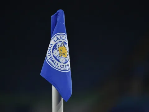 Leicester tự tay xé nát chuyện cổ tích