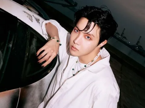 Khán giả động viên J-Hope (BTS) sau biến cố gia đình