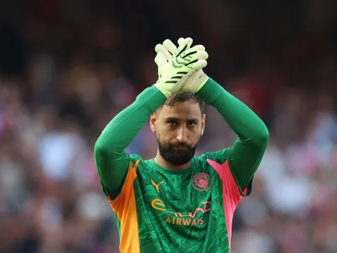 Guardiola còn dám tin dùng thủ môn yếu bóng vía Donnarumma