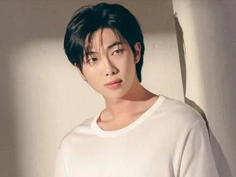 RM (BTS) vướng cáo buộc hút thuốc ở nơi công cộng