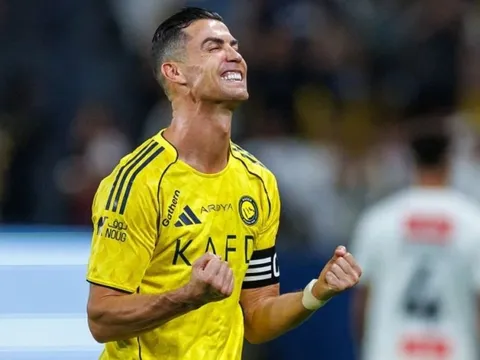 Ronaldo cùng đồng đội vào chung kết cúp châu Á