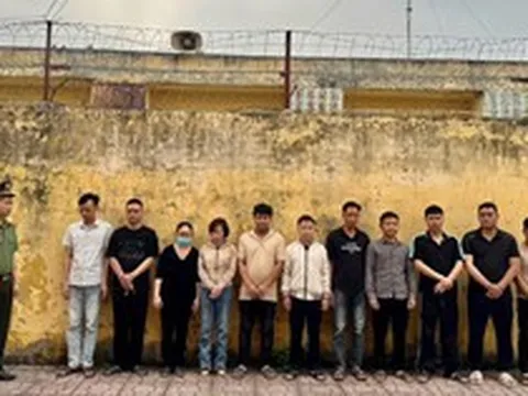 Công an điều tra tài khoản ngân hàng của 11 người sinh năm 1990, 1993, 1997,...