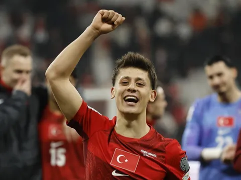 Guler giàu có ở tuổi 21