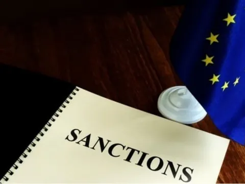 EU tung gói trừng phạt thứ 20 với Moscow, siết chặt gọng kìm năng lượng Nga, 'danh sách đen' gọi tên nhiều thực thể mới