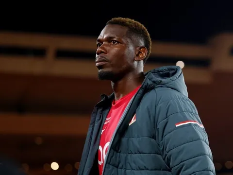 Pogba tuột dốc không phanh sau án doping