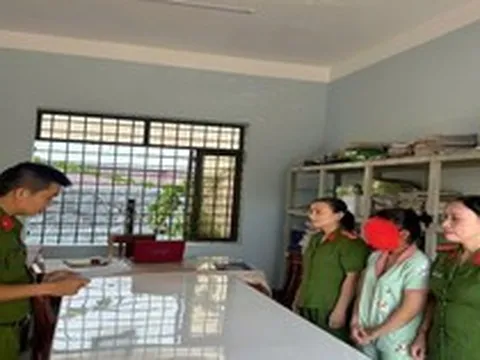 Cô gái sinh năm 2003 phải làm việc với công an sau khi chuyển khoản, nhận tiền chứa nội dung này