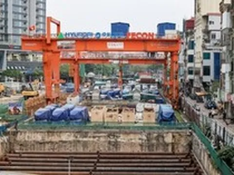 Phố vàng tê liệt vì lô cốt metro chậm tiến độ, nhà 2 mặt tiền không ai thuê