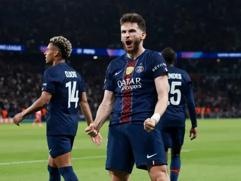 PSG khuyên Kvaratskhelia 'rút gọn' tên