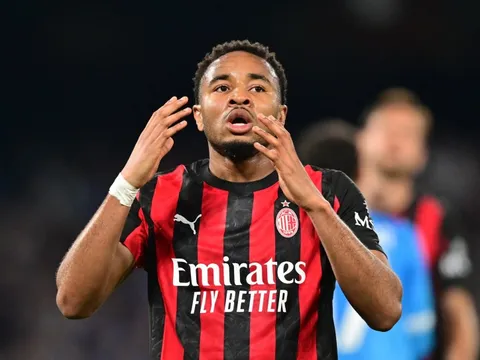 Thảm họa chuyển nhượng của AC Milan