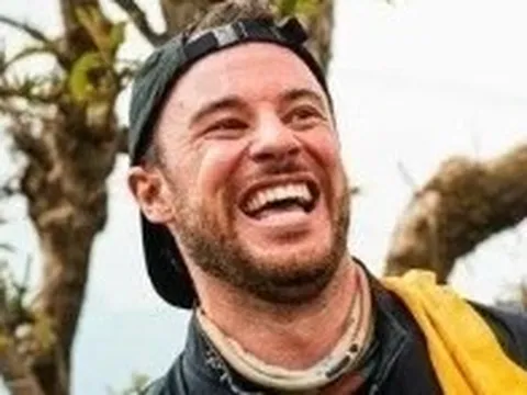 Nhà leo núi quyết tâm chinh phục đỉnh Everest trong 60 ngày để làm thiện nguyện
