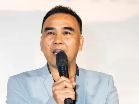 MC Quyền Linh đã đúng khi đi thêm bước nữa