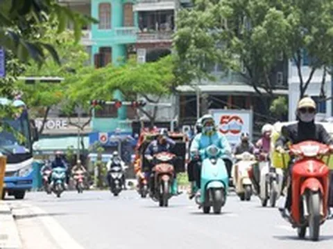 Thời tiết ngày 1/5: Bắc Bộ mưa dông rải rác, Nam Bộ và Trung Bộ nắng nóng gay gắt