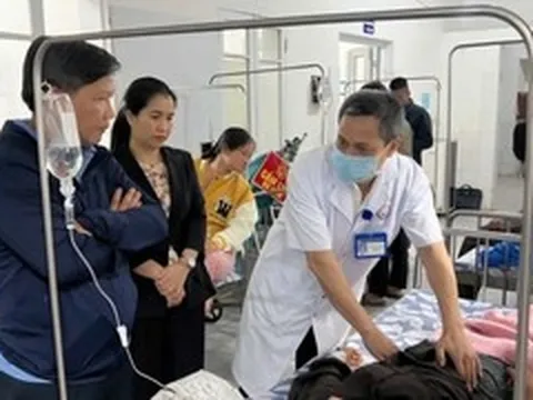 Hơn 50 người ở Quảng Trị nhập viện nghi ngộ độc sau ăn bánh mì