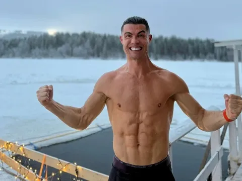 Nhờ đâu Ronaldo có body 'như tạc tượng'?