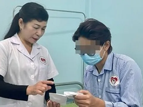 Kiệt sức tuổi 30: Đêm uống thuốc ngủ, ngày gồng mình vì KPI
